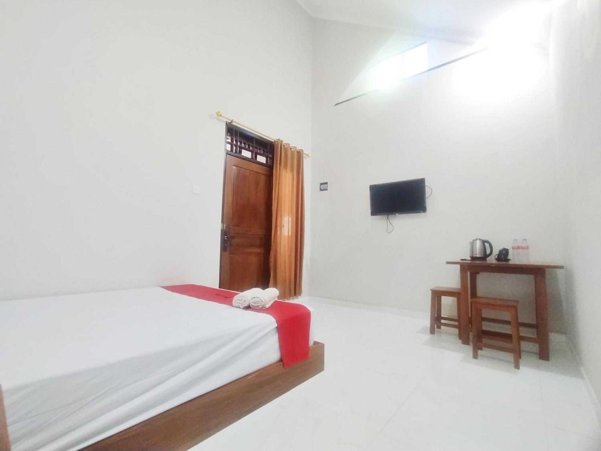 Reddoorz Syariah Near Stasiun Purwokerto Ξενοδοχείο Εξωτερικό φωτογραφία