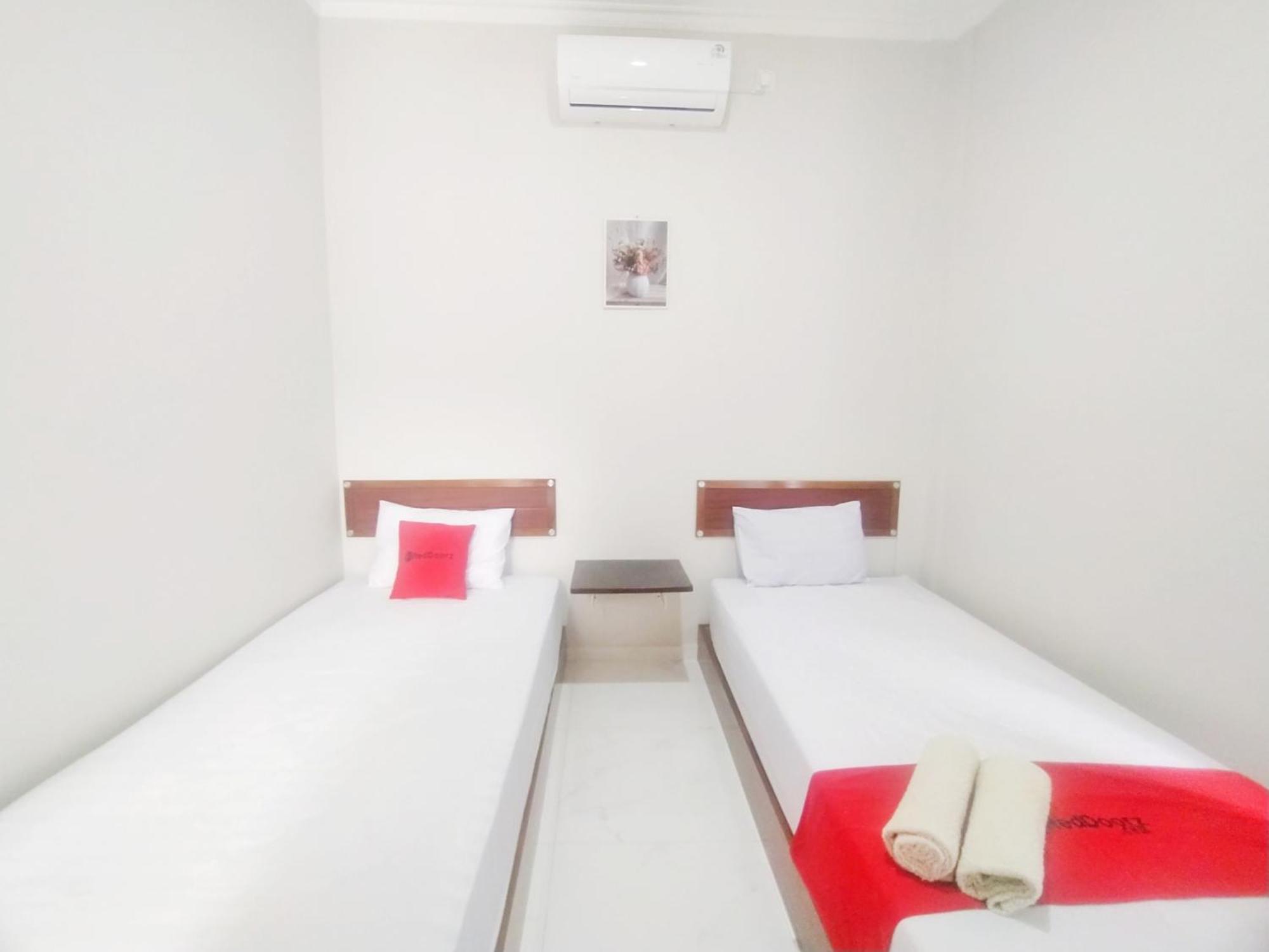 Reddoorz Syariah Near Stasiun Purwokerto Ξενοδοχείο Εξωτερικό φωτογραφία